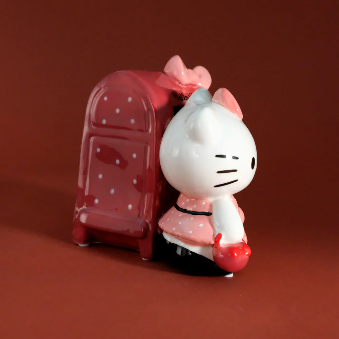 Hello Kitty Mailbox Coin Bank - Image 5