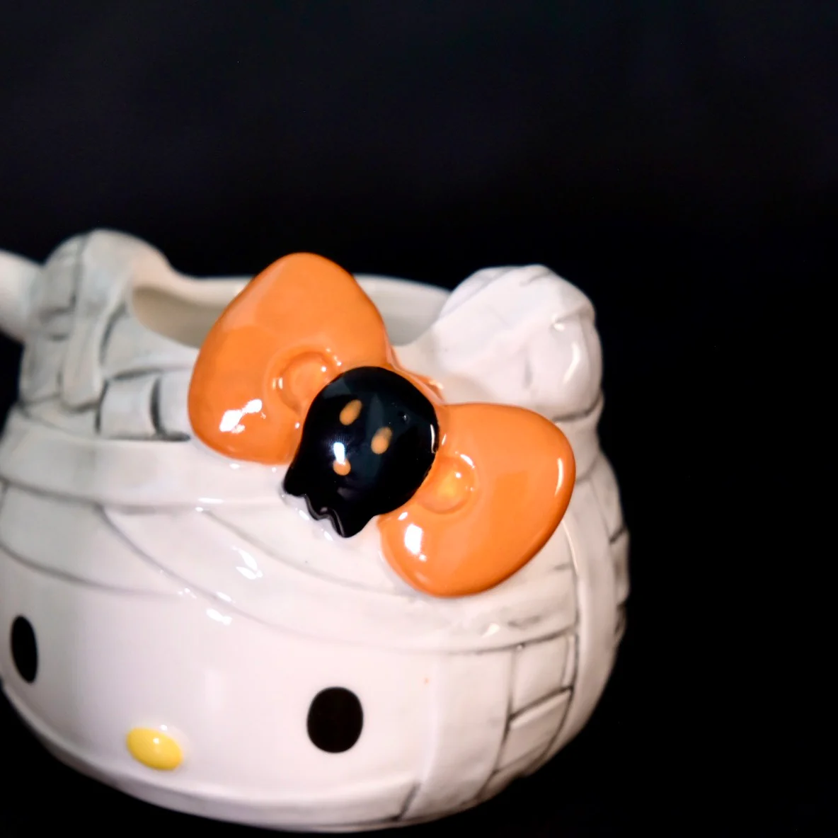HELLO KITTY MUMMY MUG & FIGURINE SET - Image 6