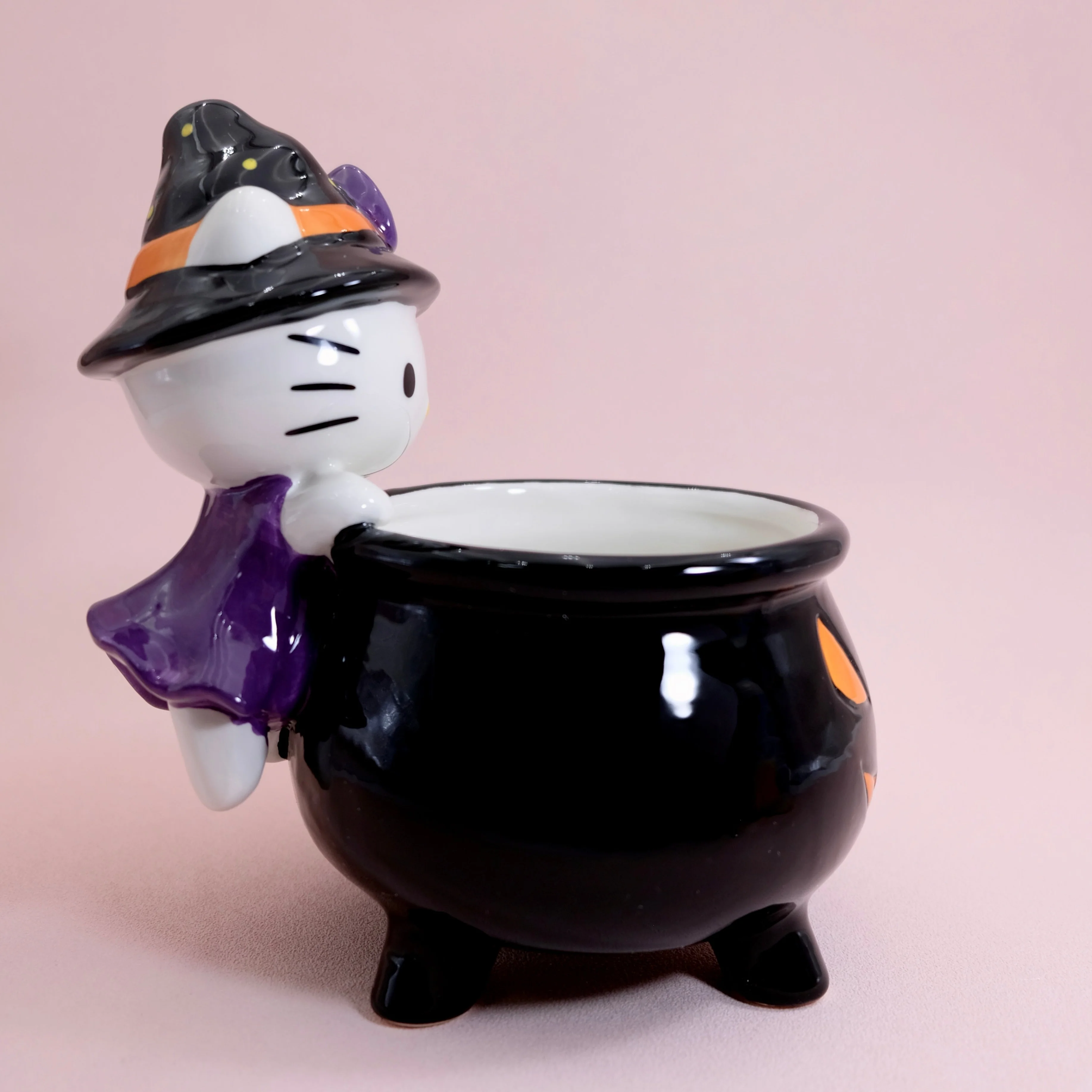 Hello Kitty Mystical Witch Candy Bowl - Image 4