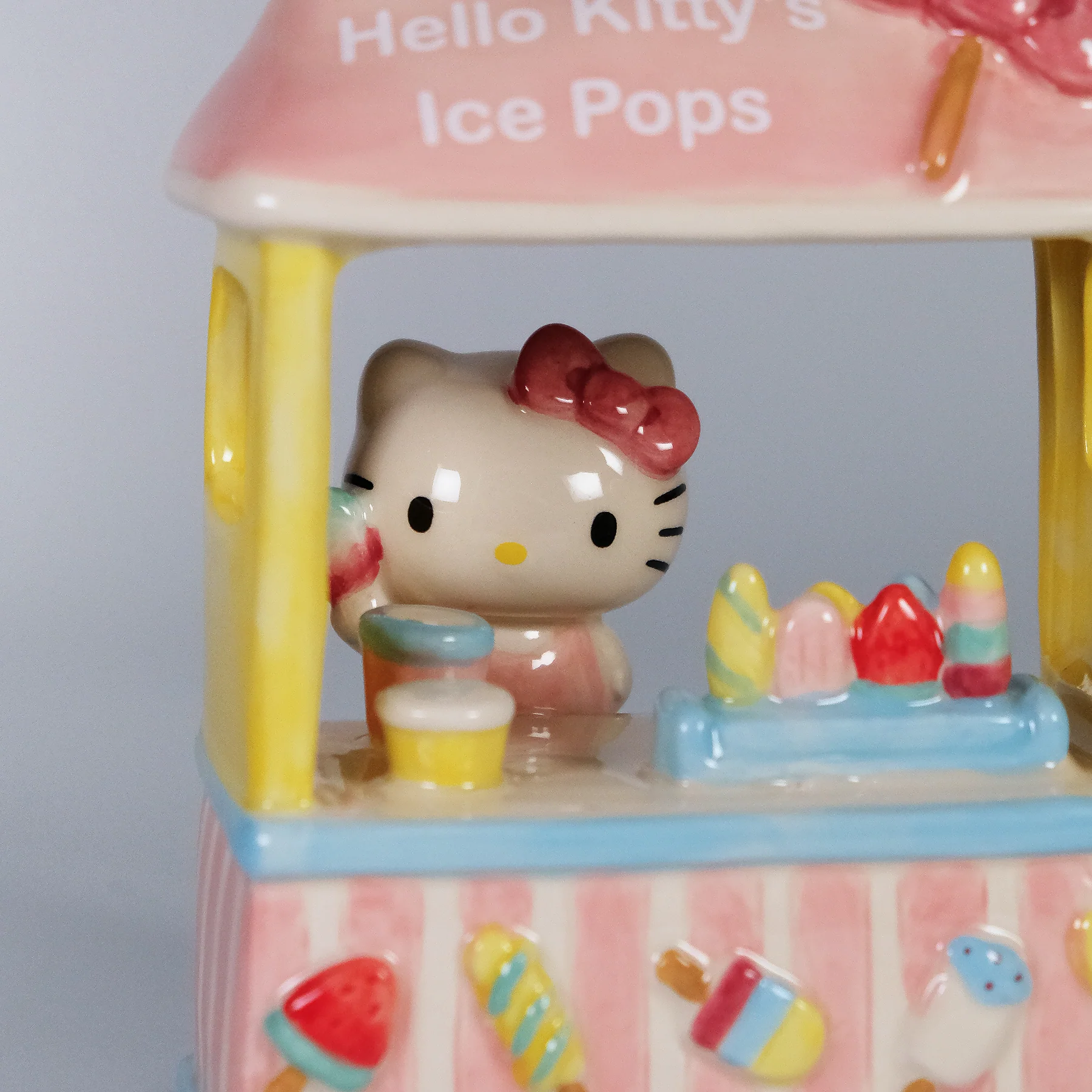 Hello Kitty Popsicle Stand Figurine - Image 8