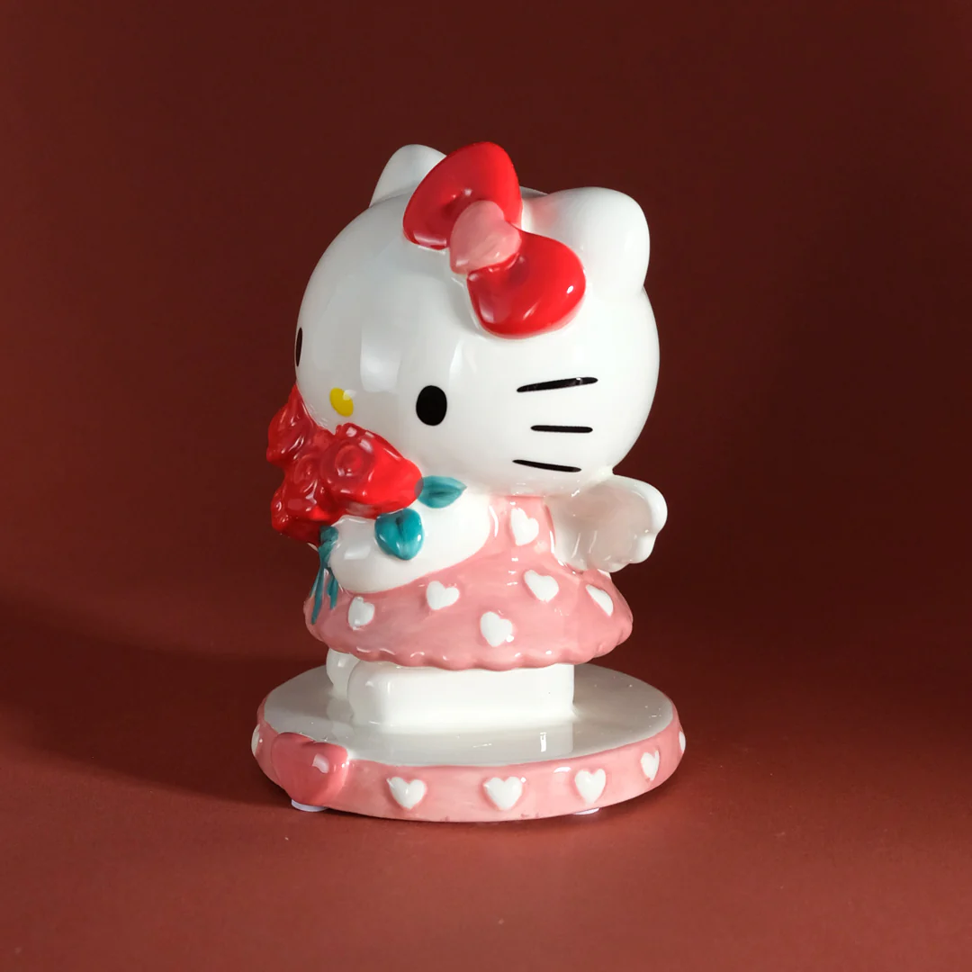 Hello Kitty Red Rose Bouquet Figurine - Image 2