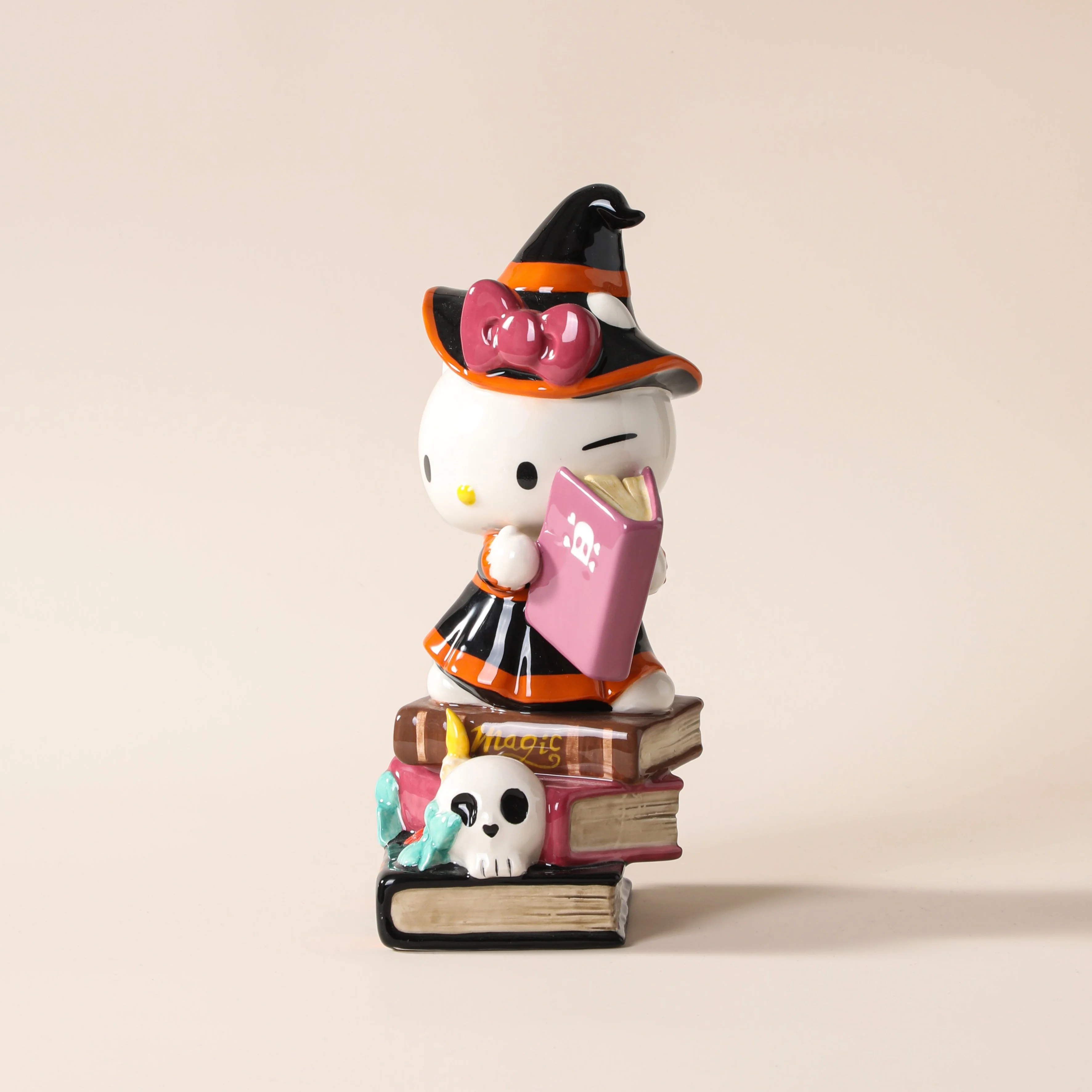 Hello Kitty Spooky Library Figurine - Image 4