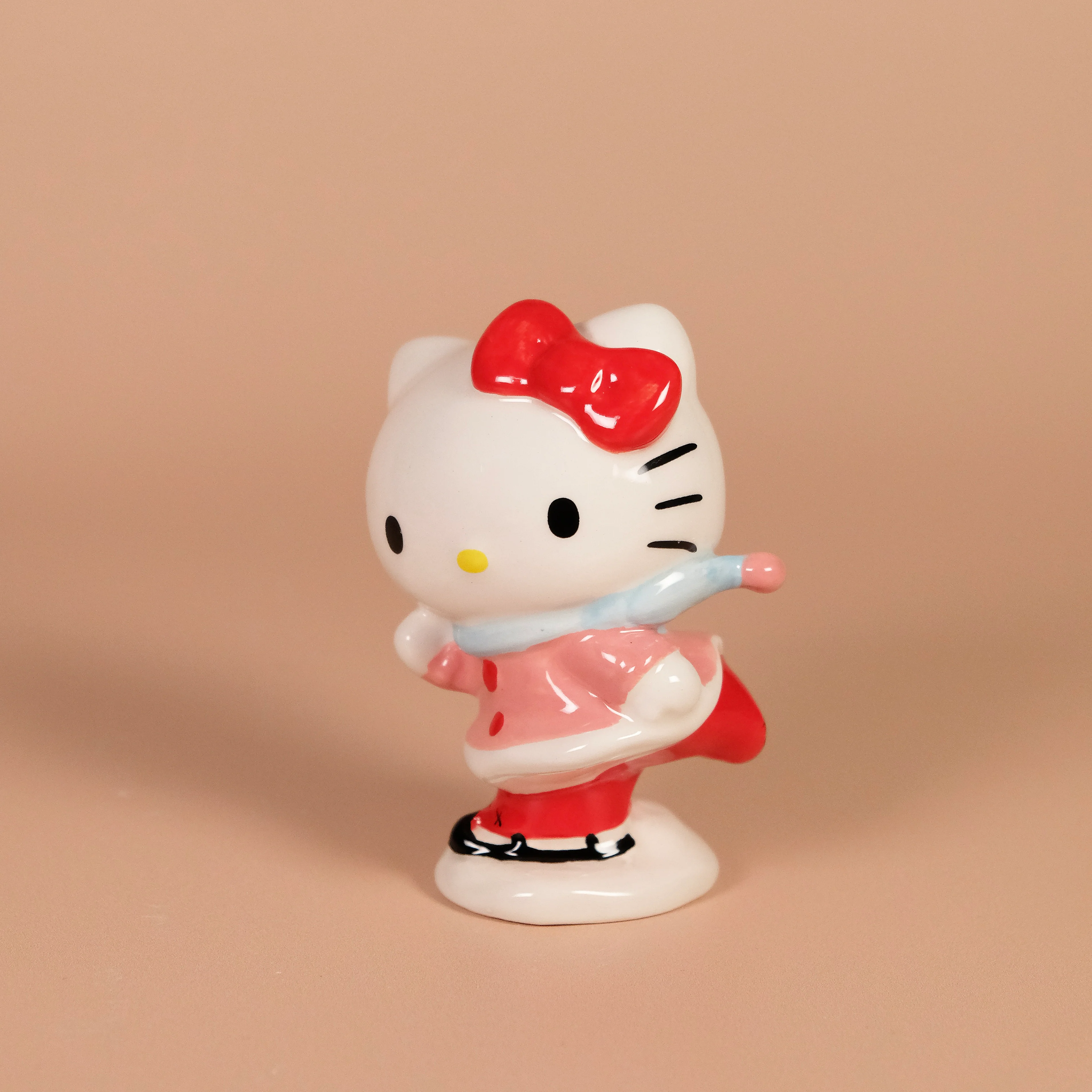 Hello Kitty Winter Wonderland 21oz Mug and Figurine Gift Set of 2 - Image 3