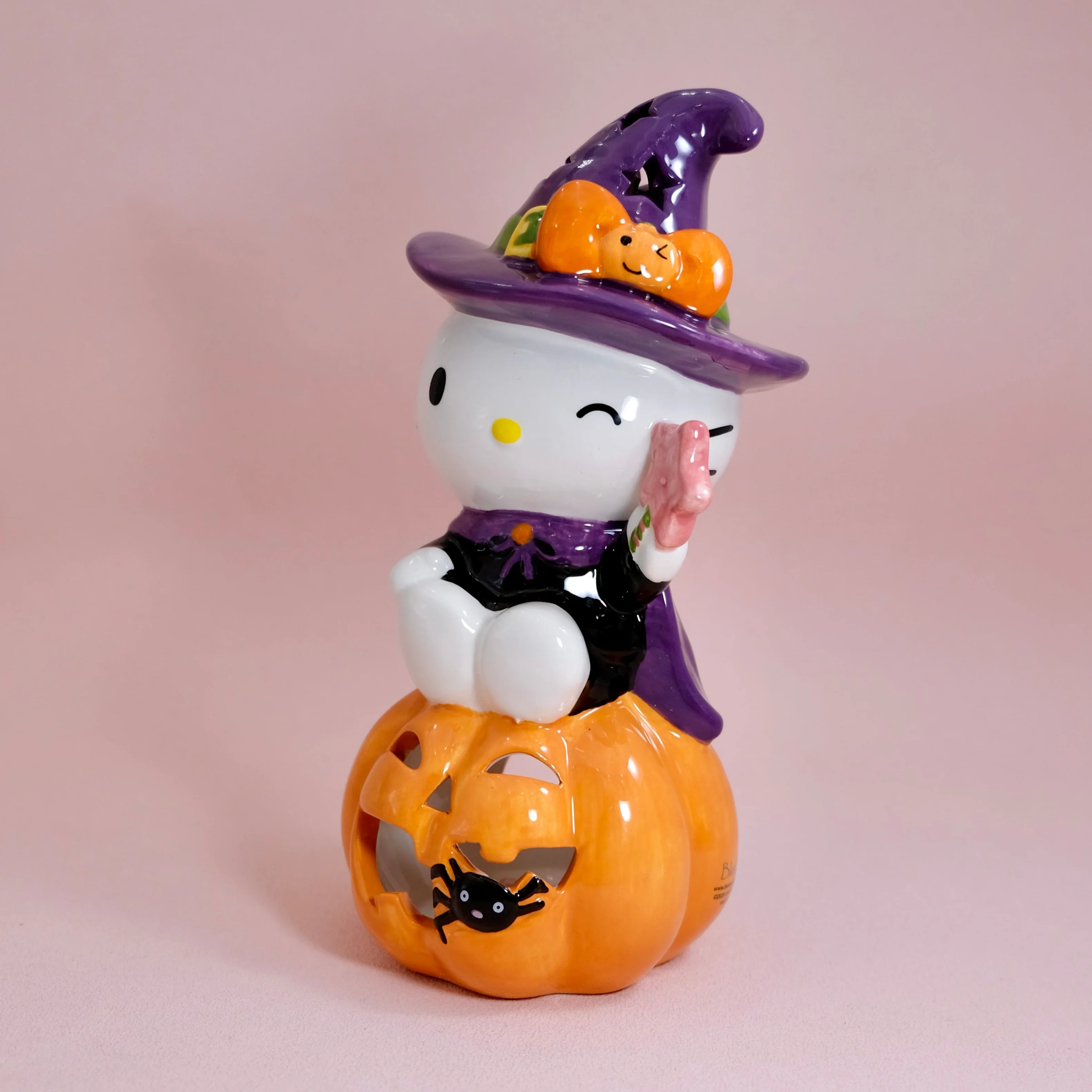 Hello Kitty Witch Pumpkin Candle House - Image 3