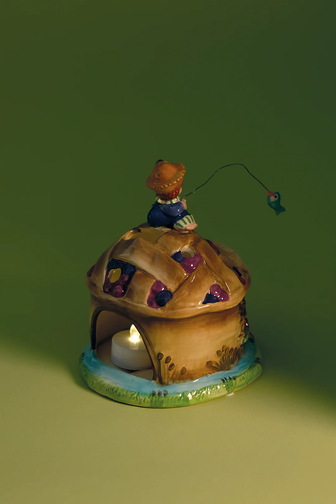 Huckleberry Pie's Berry Lazy Cabin Candle House - Image 4