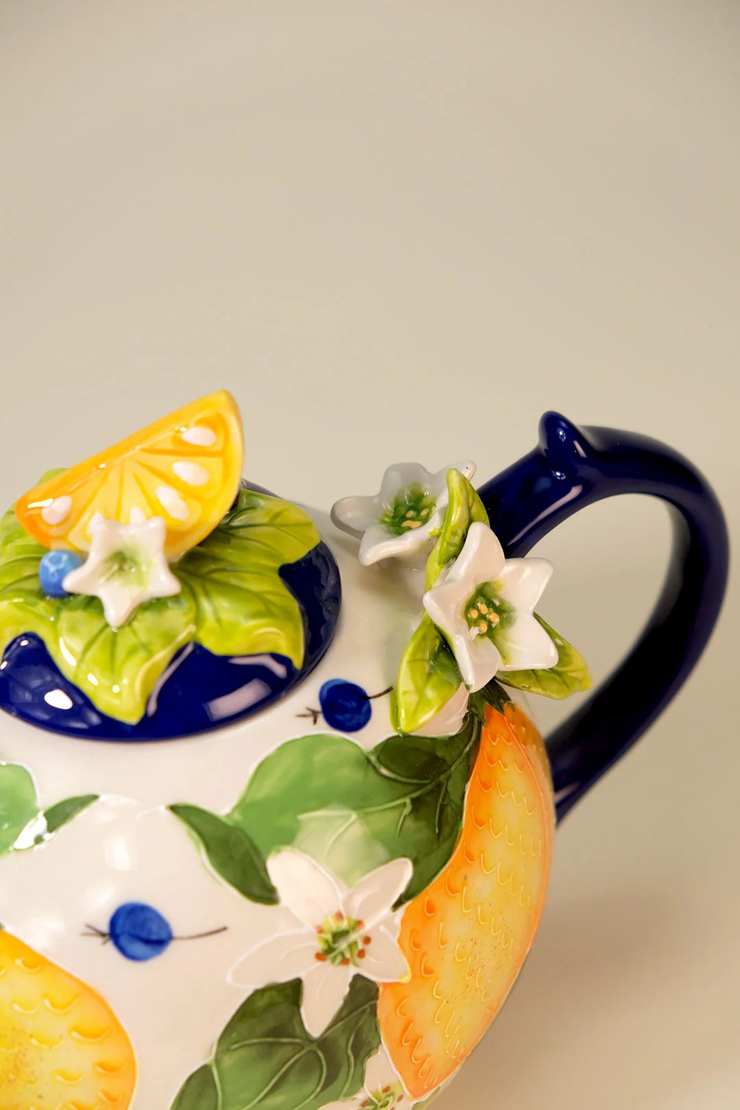 Icing on the Cake - Lemon Teapot - Image 11