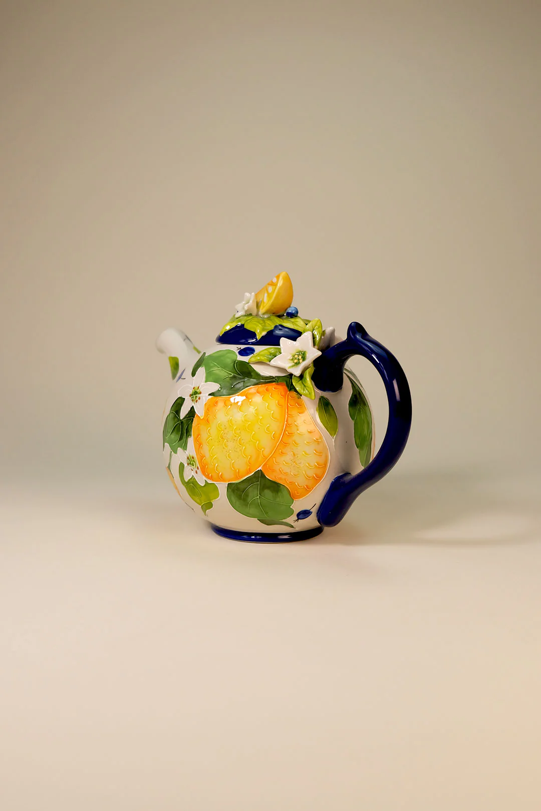 Icing on the Cake - Lemon Teapot - Image 5