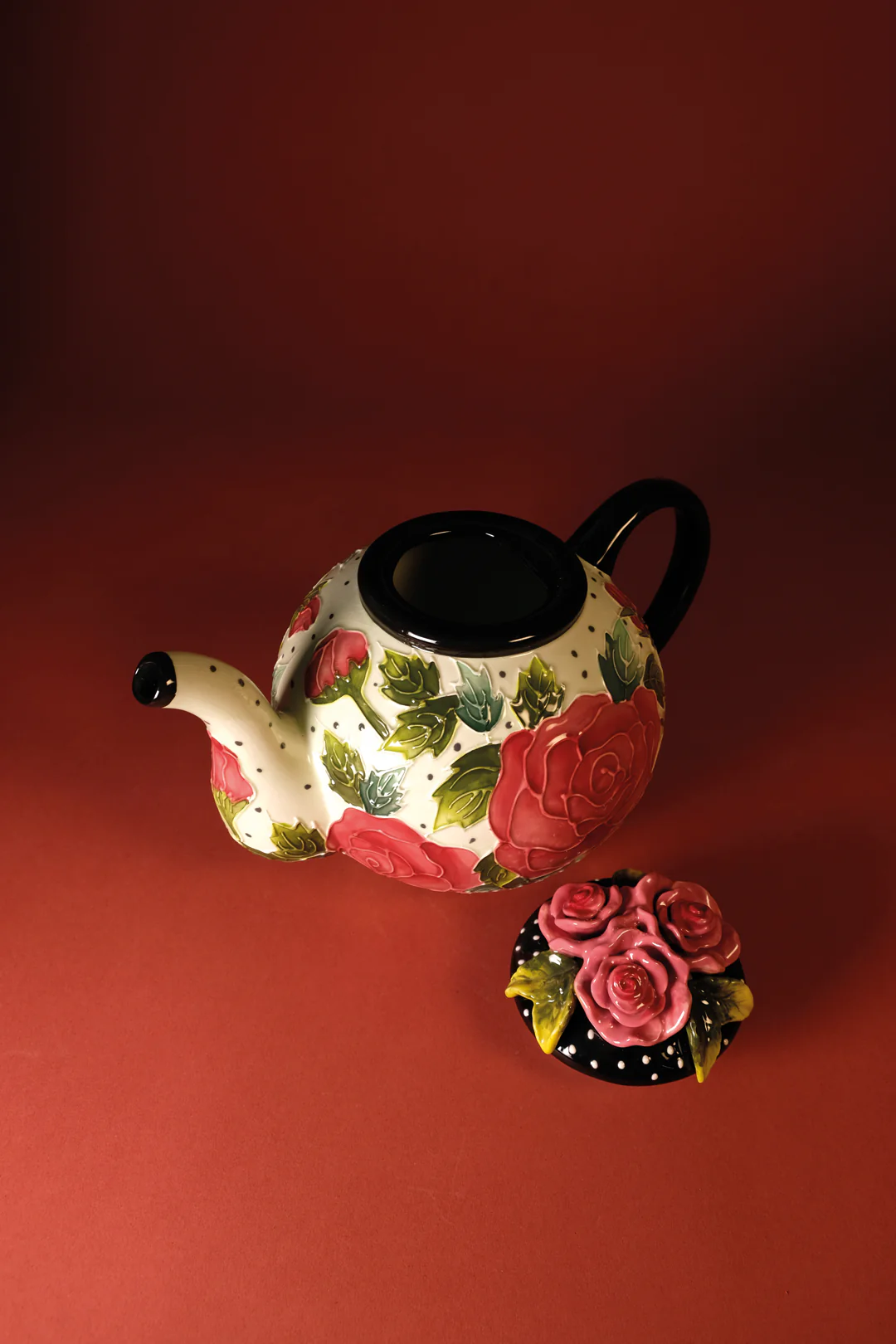 Icing on the Cake - Rose Teapot - Image 6