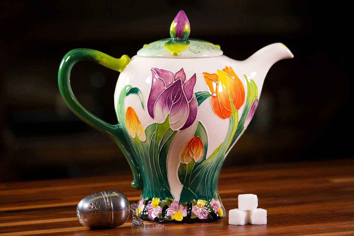 Icing on the Cake - Tulip Teapot - Image 9
