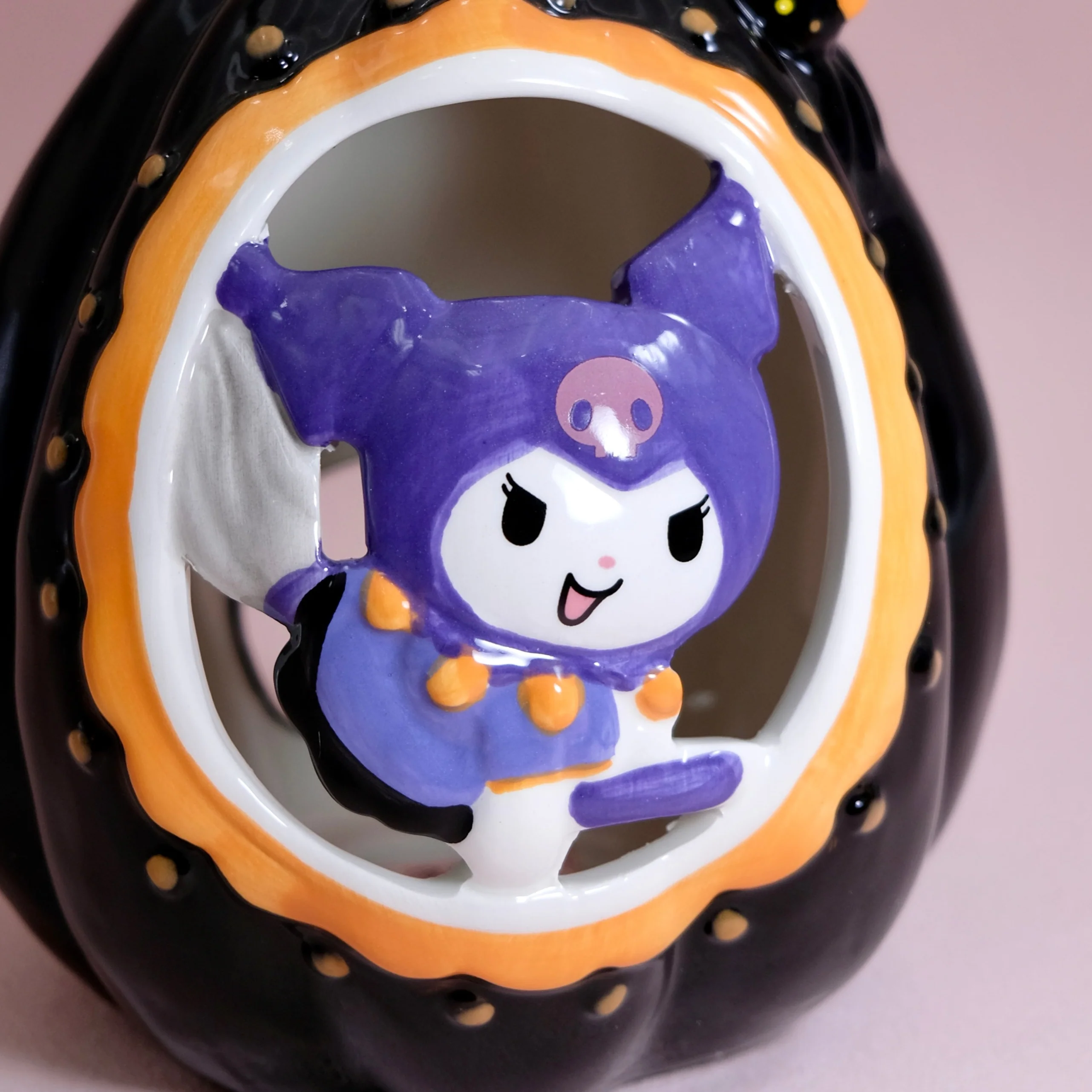 Kuromi Pumpkin Cutout Candle House - Image 6