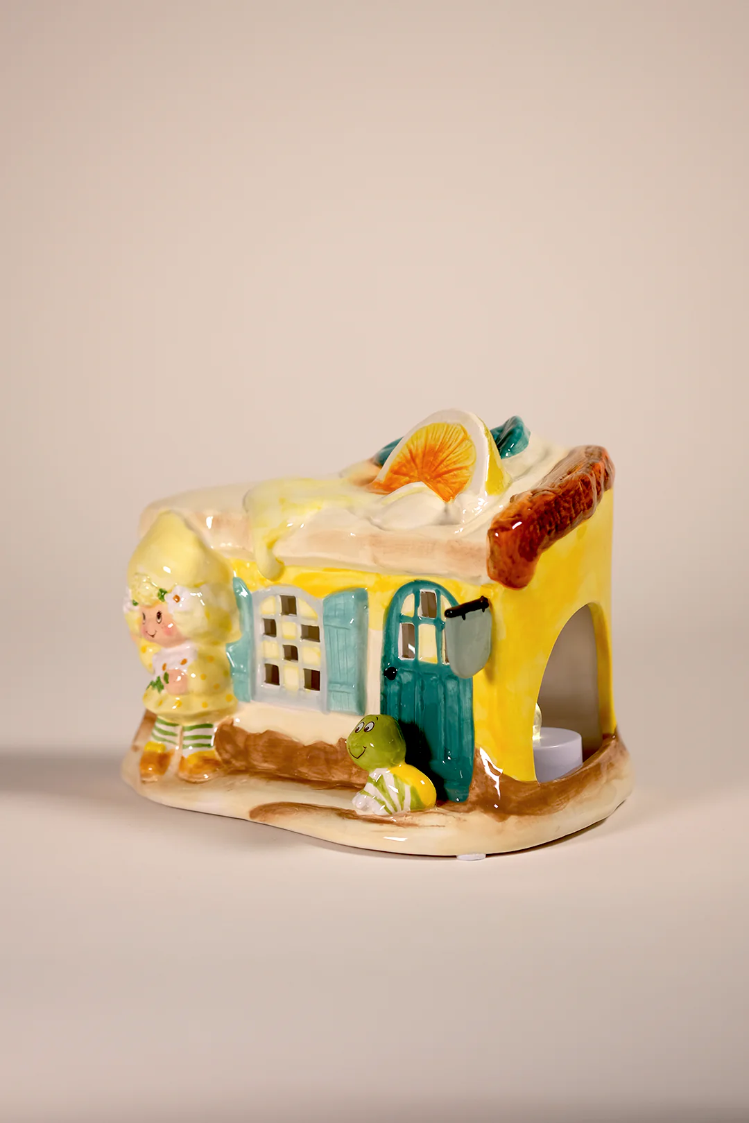 Lemon Meringue Pie Candle House - Image 3