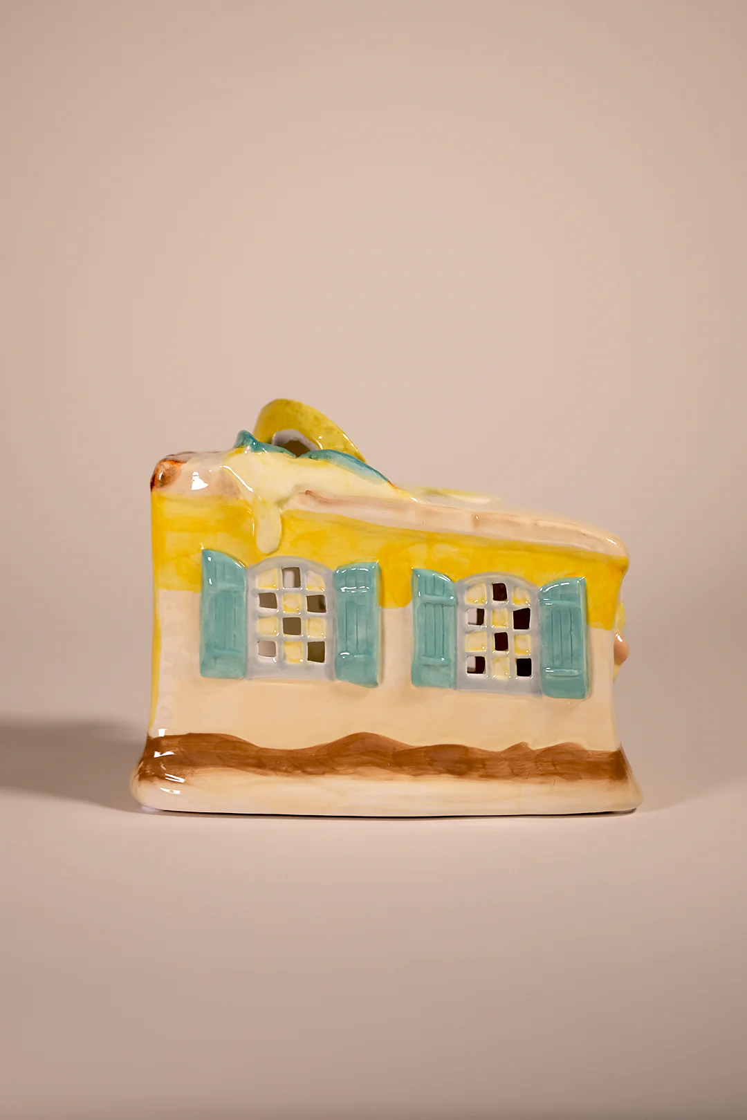 Lemon Meringue Pie Candle House - Image 4