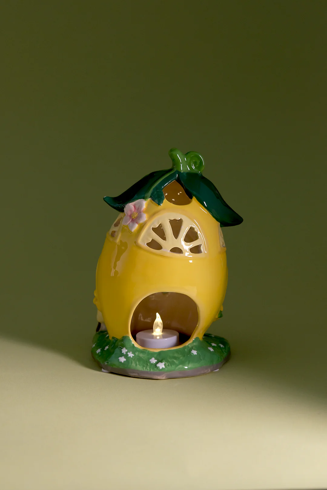 Lemon Meringue's Lovely Little Cottage Candle House - Image 3