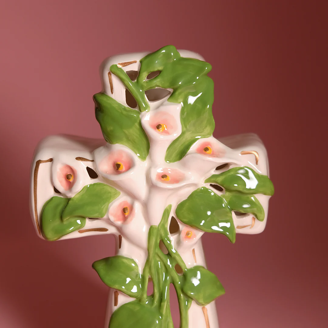 Lily Cross Tealight Holder in White - Image 6