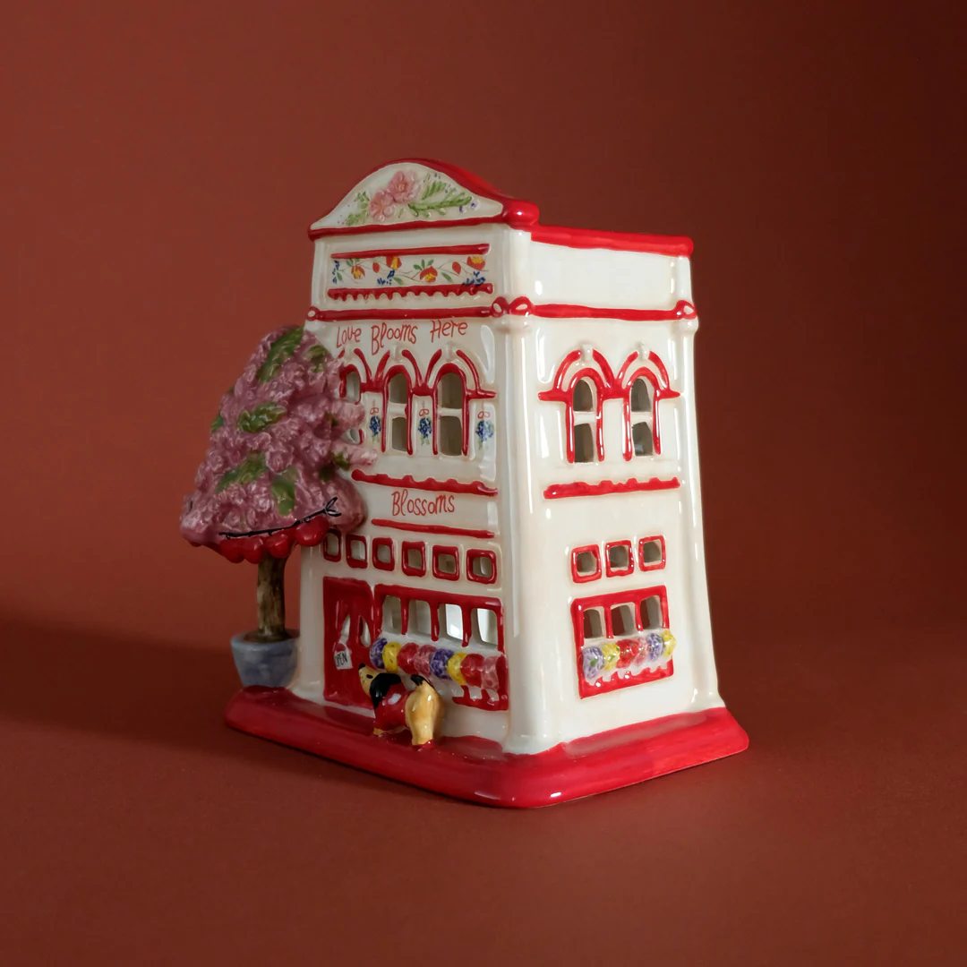 Love Blooms Here Candle House - Image 2
