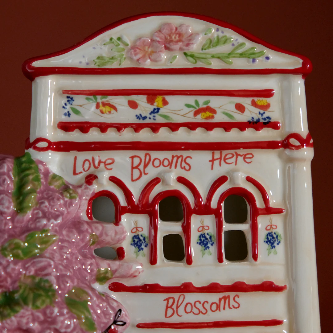 Love Blooms Here Candle House - Image 8