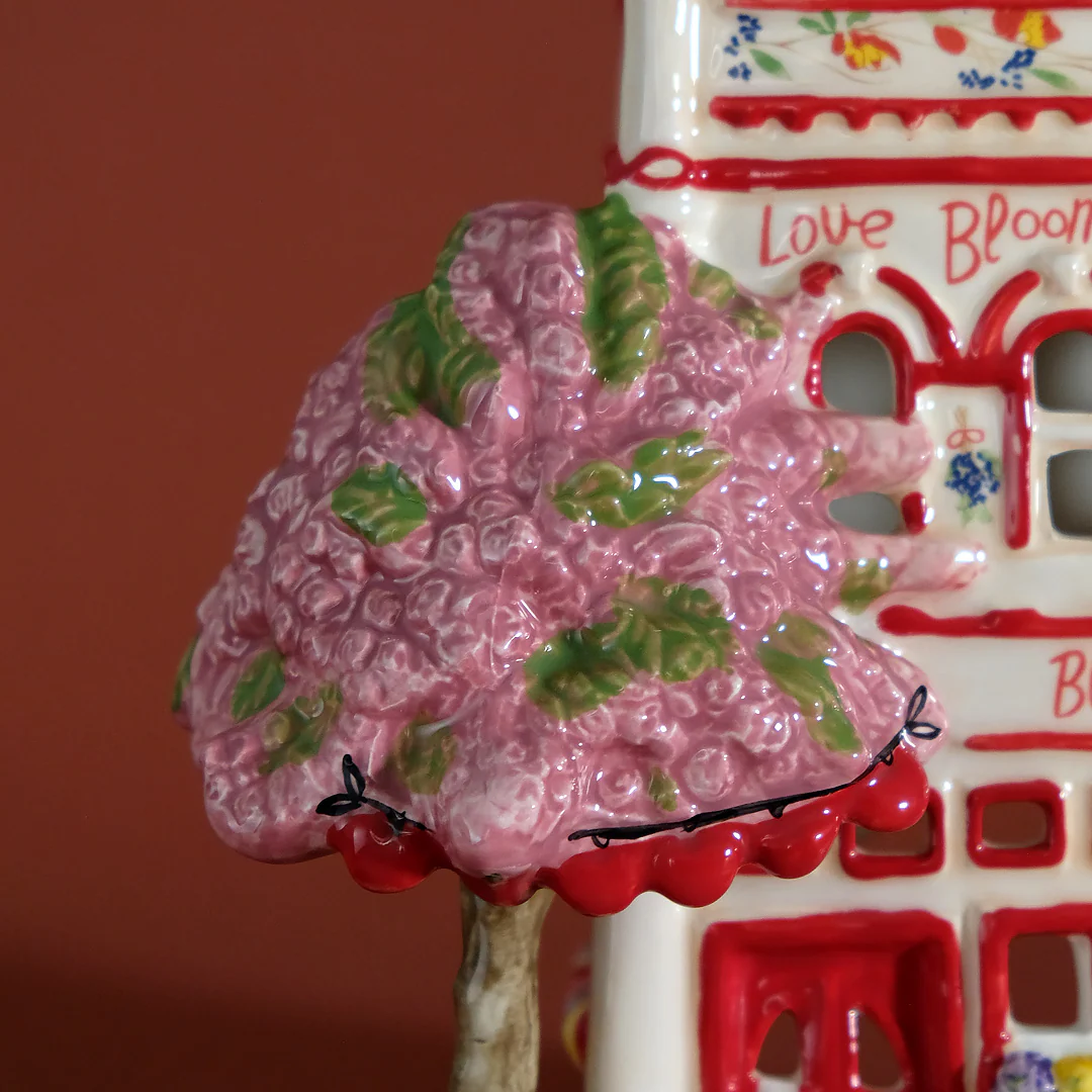 Love Blooms Here Candle House - Image 9