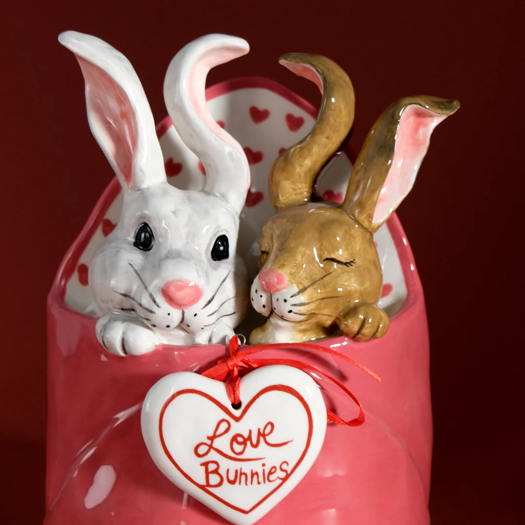 Love Bunnies Envelope Figurine - Image 5