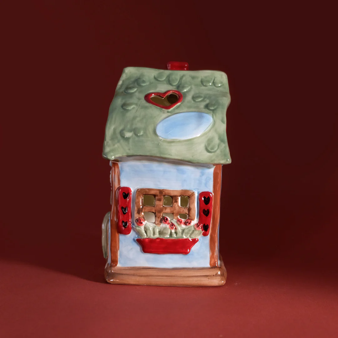 Love Lives Here Candle House - Image 3