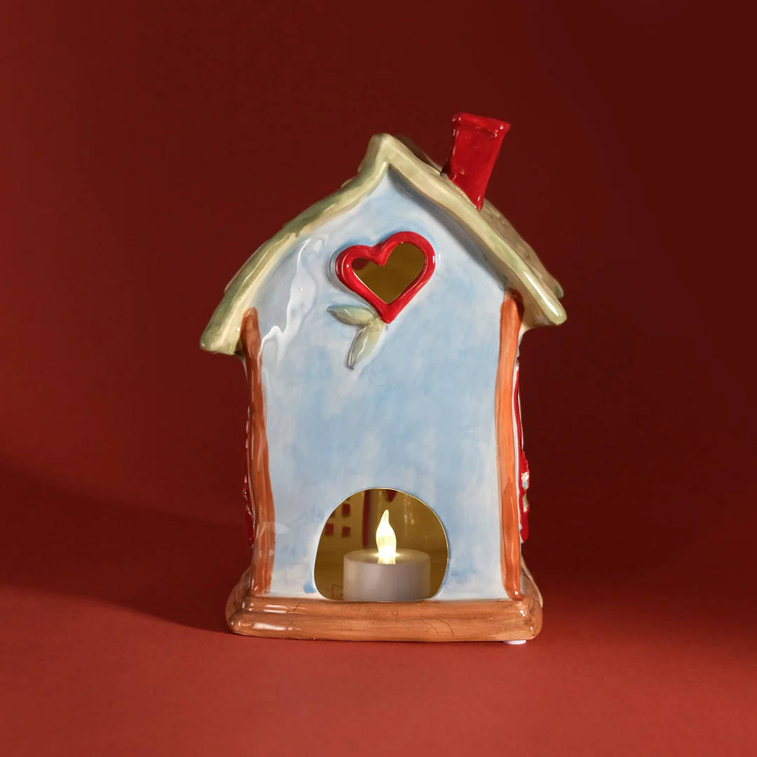 Love Lives Here Candle House - Image 5