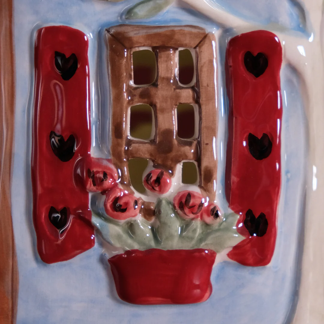 Love Lives Here Candle House - Image 7