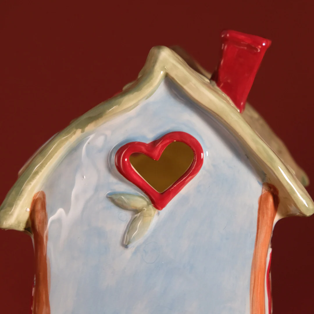Love Lives Here Candle House - Image 8