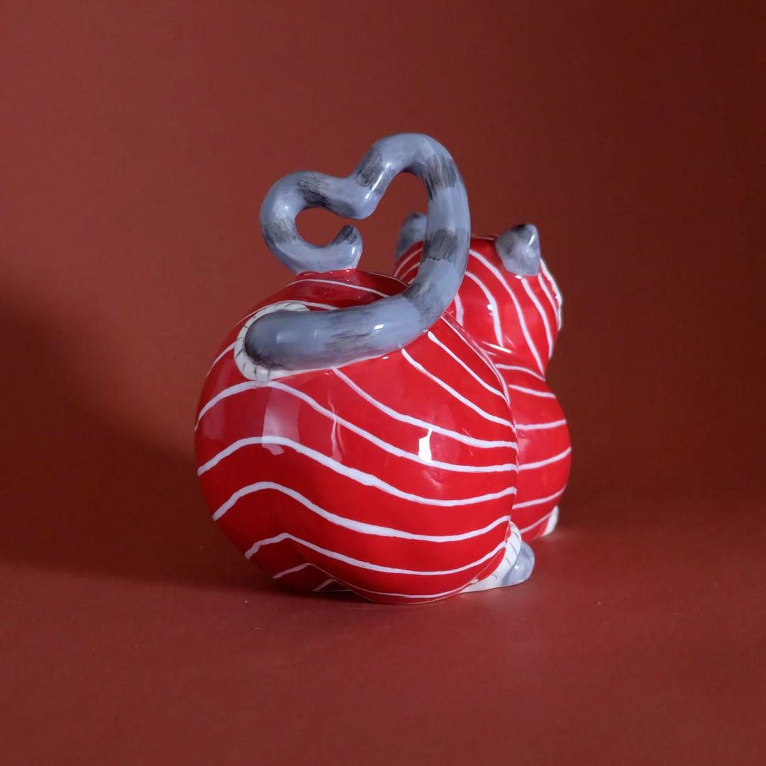 Love Muffin Cat Figurine - Image 4