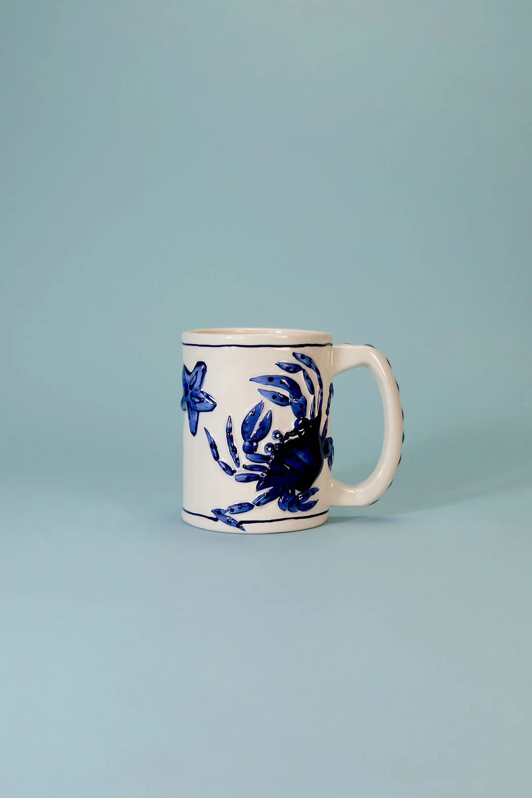 MAGIC SEA CRAB MUG - COBALT BLUE