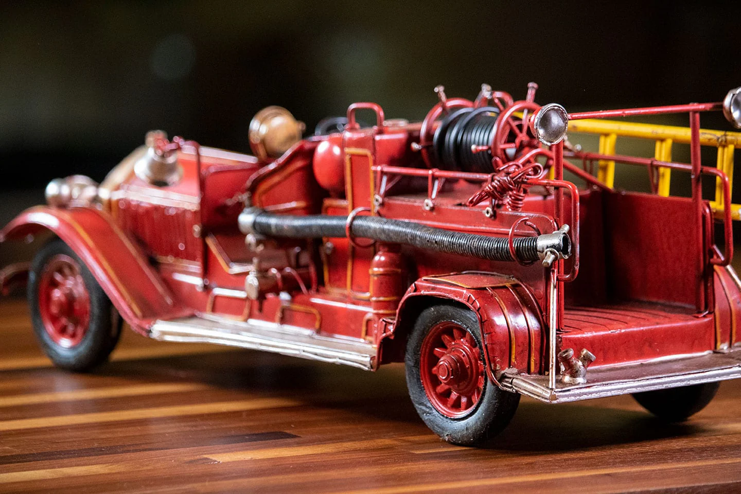 Metal Fire Engine - Large - Image 3