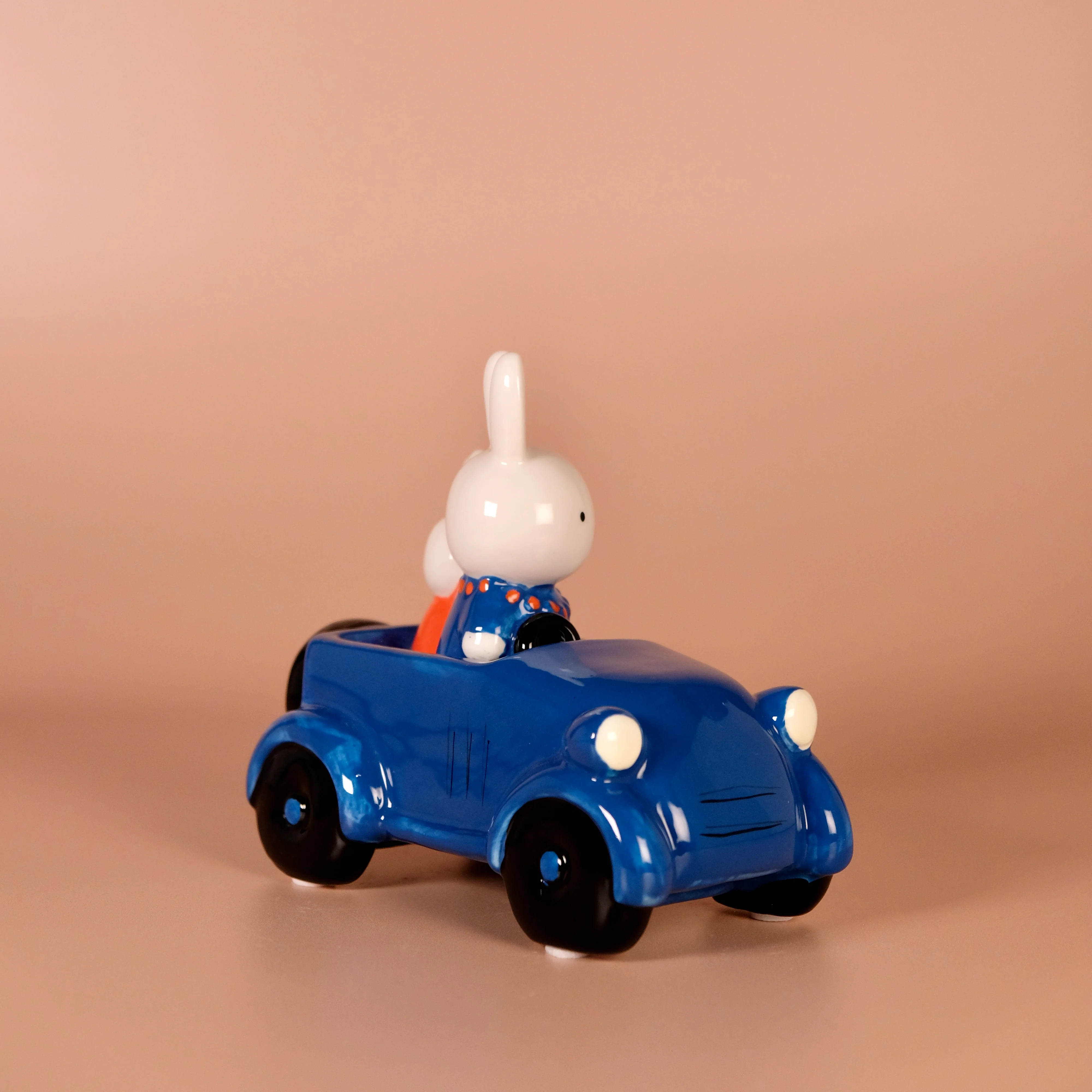 Miffy and Mom Cruising Figurine - Image 4