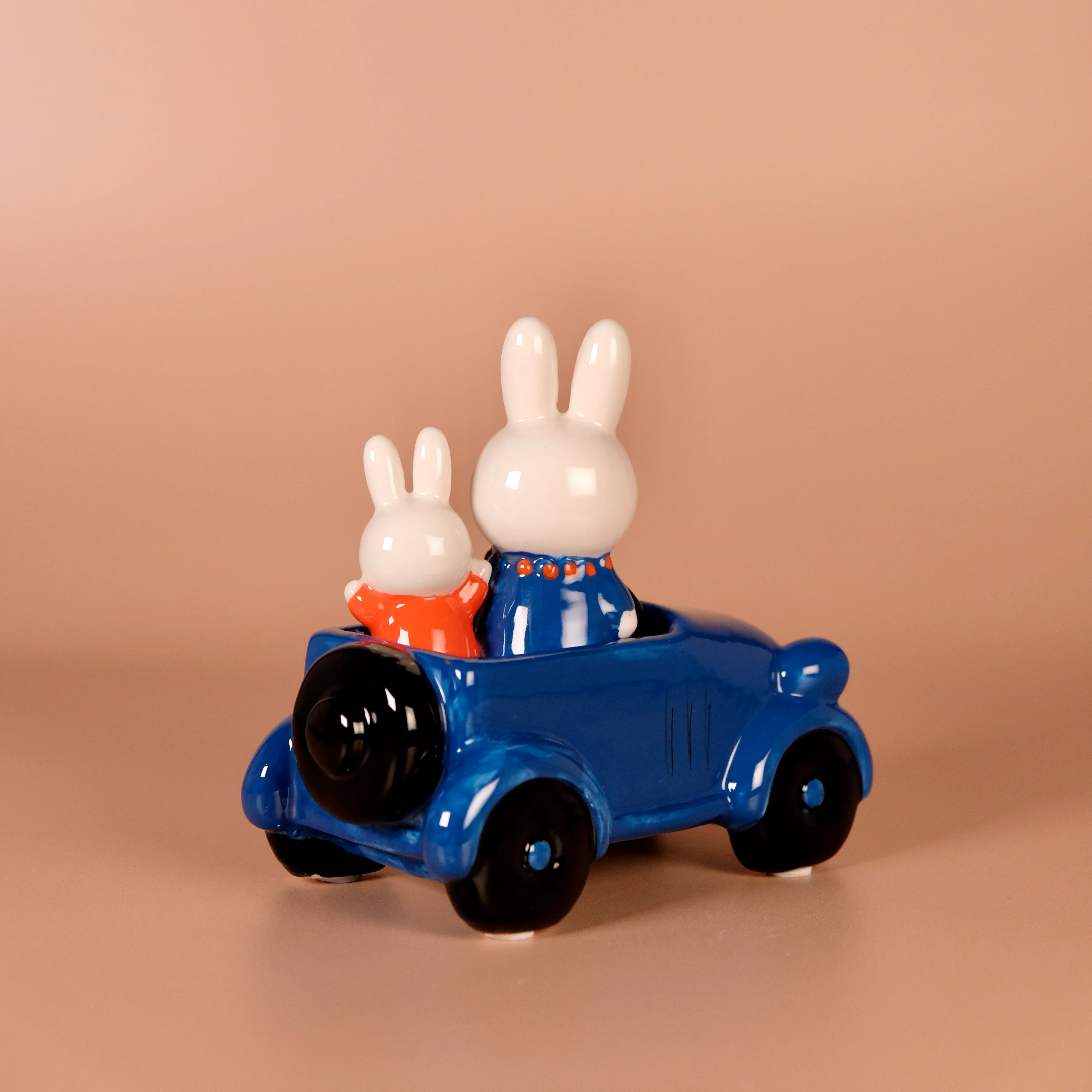 Miffy and Mom Cruising Figurine - Image 5