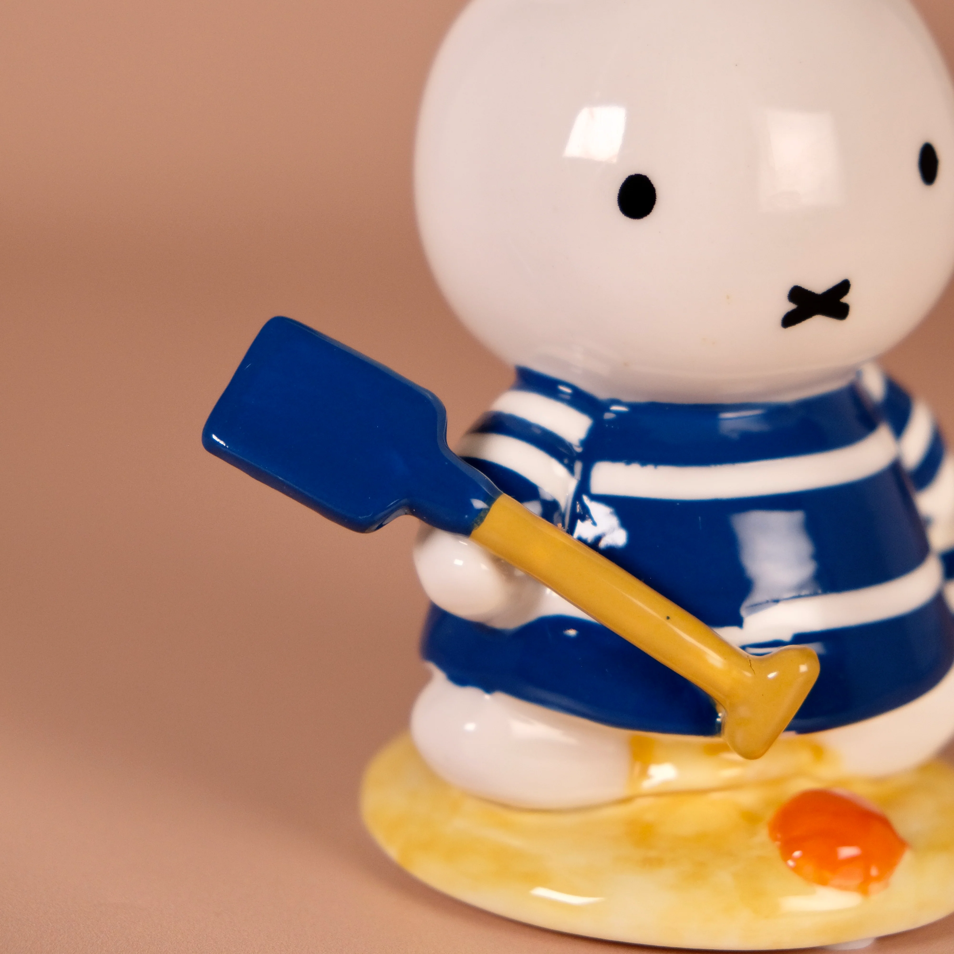 Miffy at the Beach Figurine - Image 6