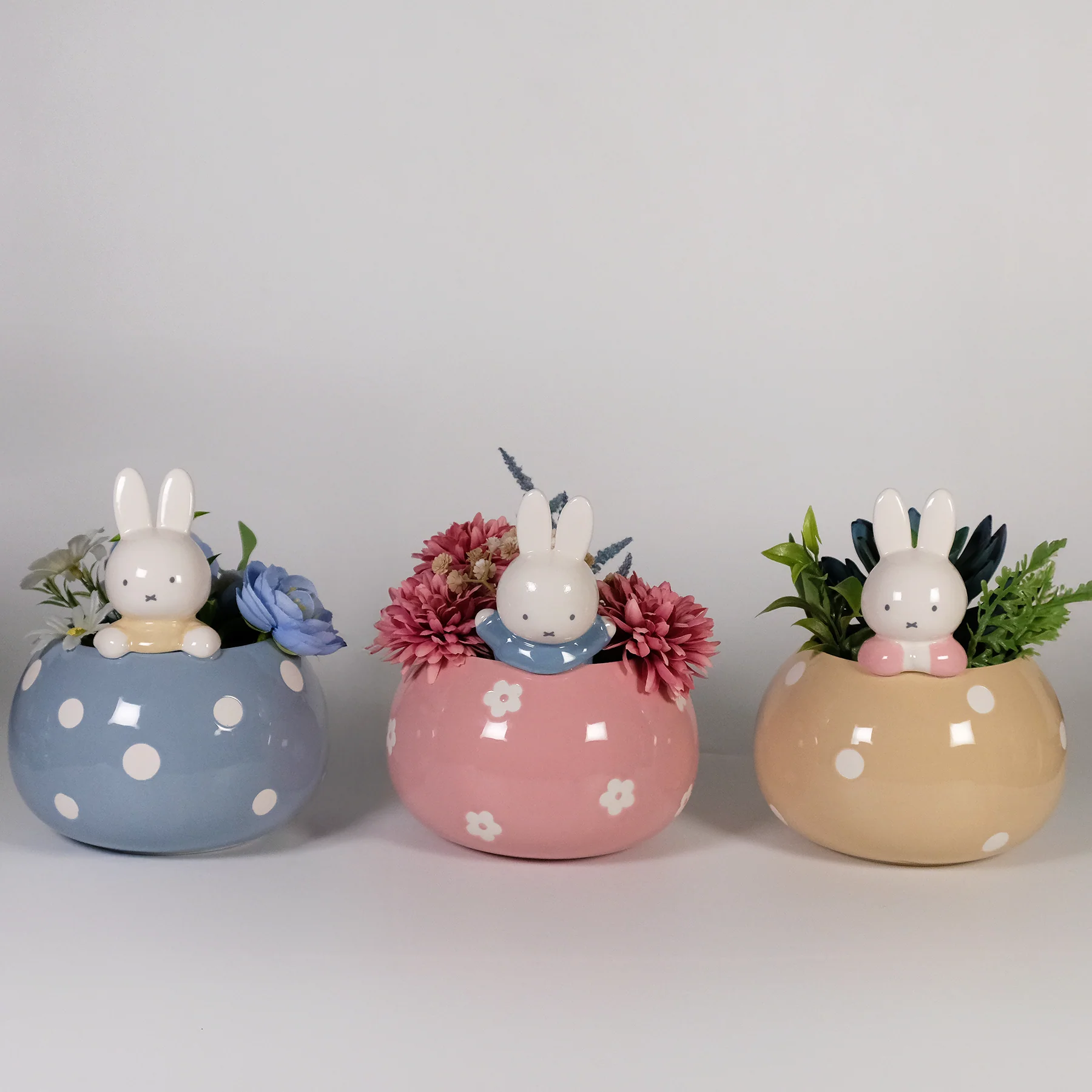 Miffy Peek-A-Bloom Beige Planter - Image 9