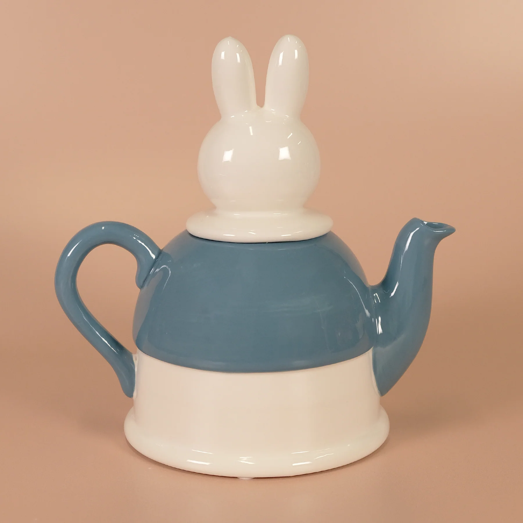 Miffy Winter Teapot - Image 3