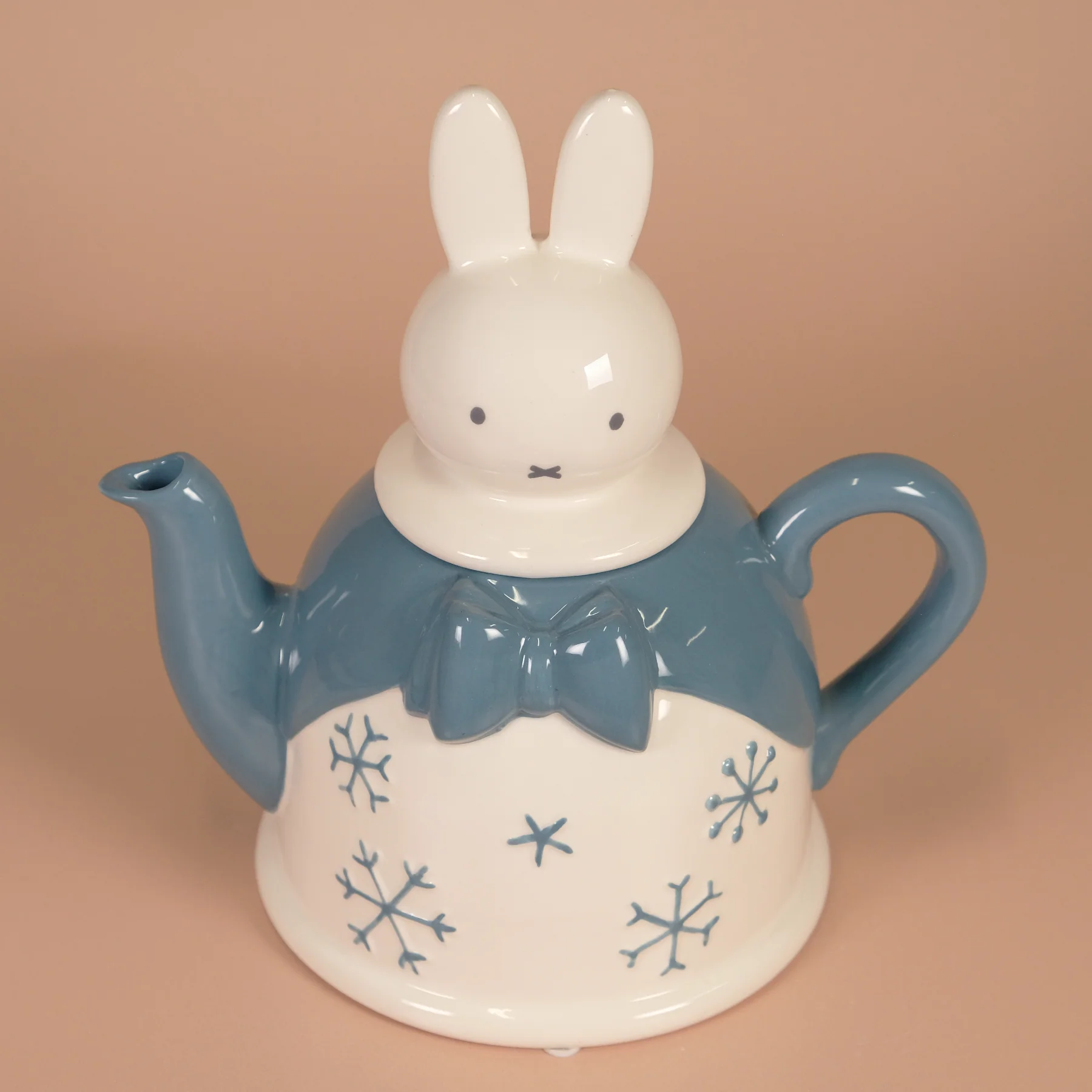 Miffy Winter Teapot - Image 4