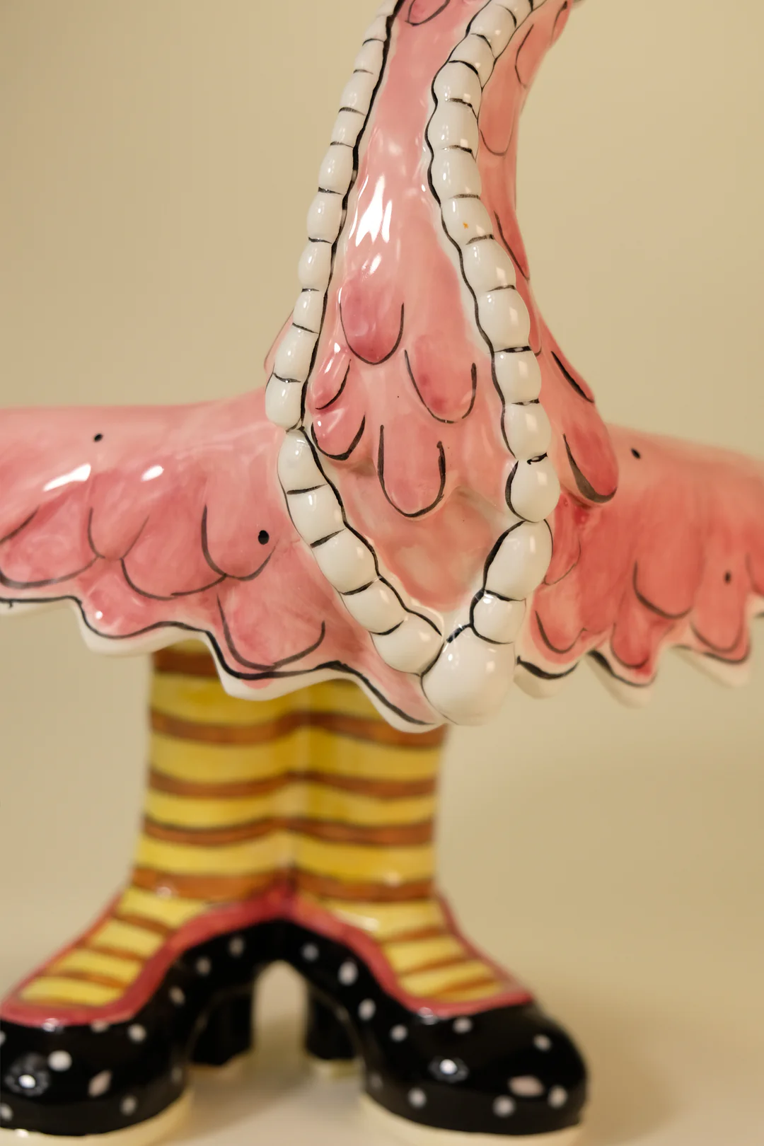Miss Precious Flamingo Footed Cake Plate - Image 9