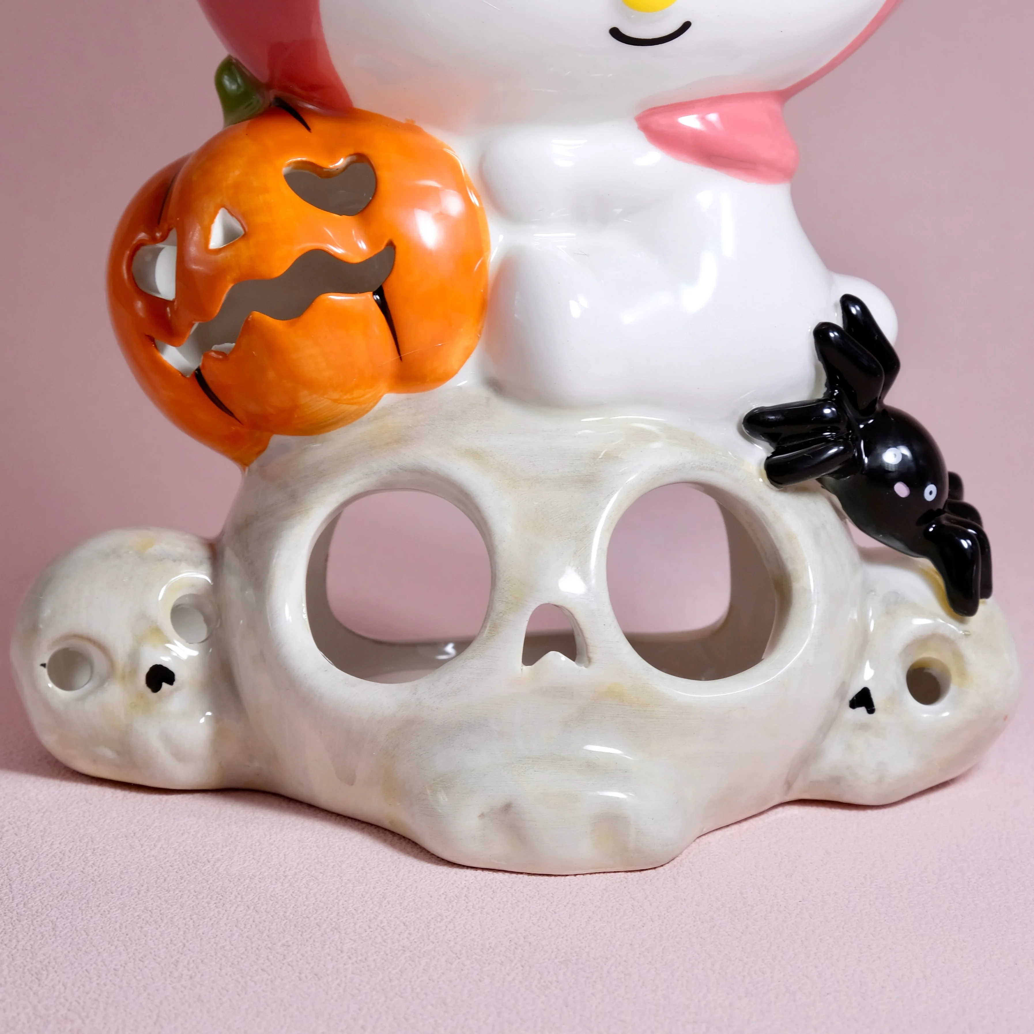 My Melody Figural Skull Candle House - Image 7