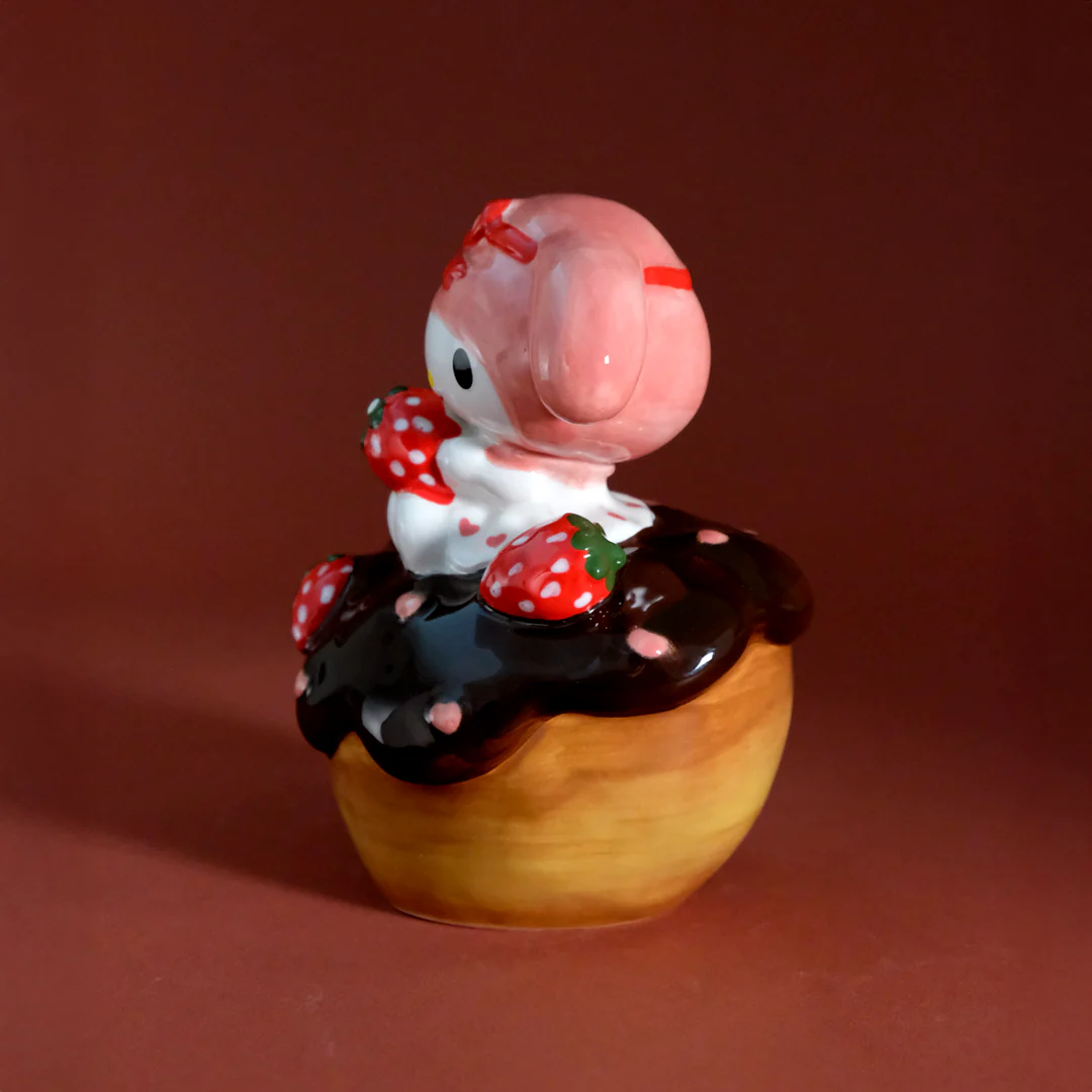 My Melody Strawberry Donut Figurine - Image 4