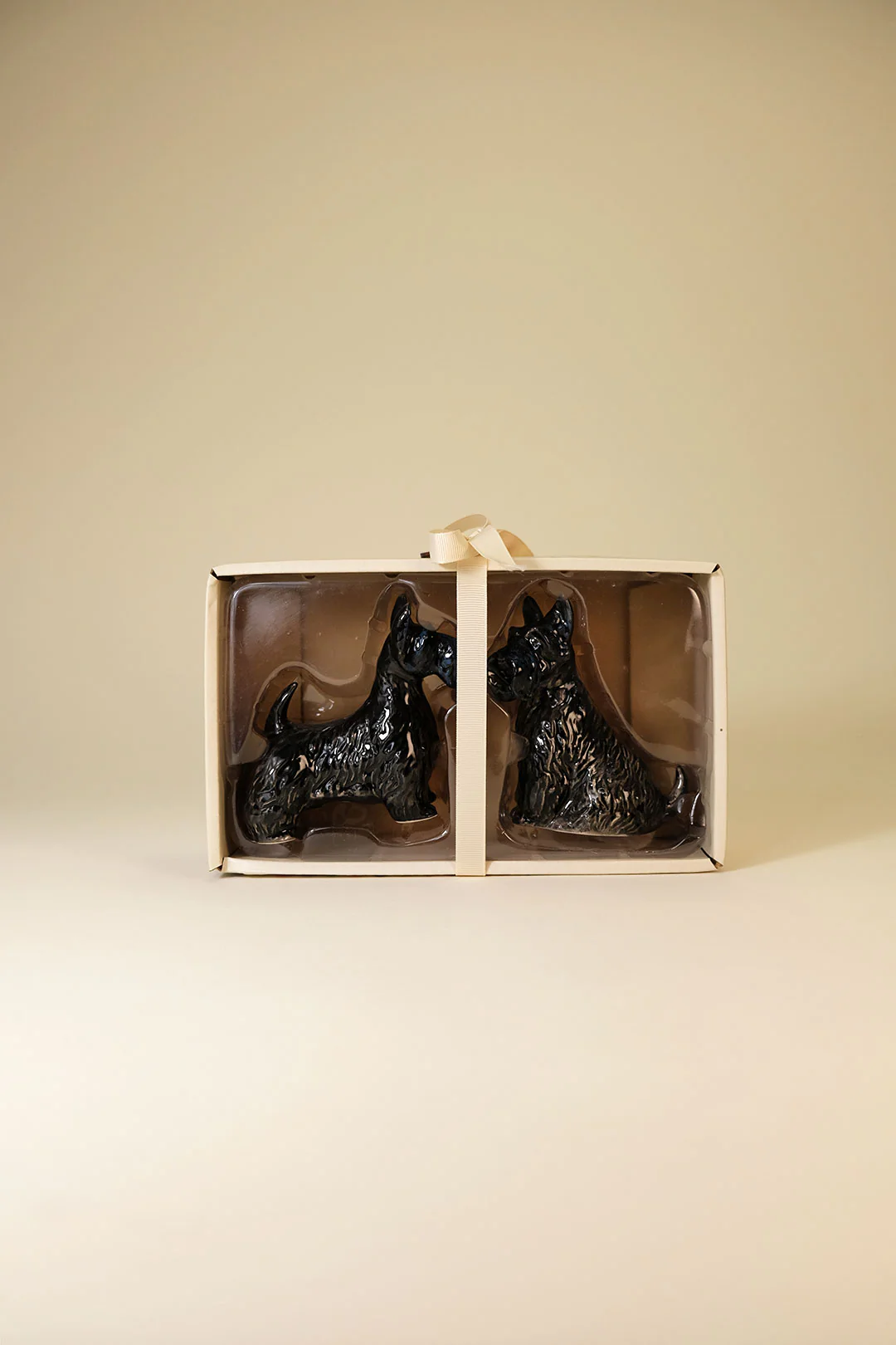 Ozzy Scottie Dog S&P Set - Image 3