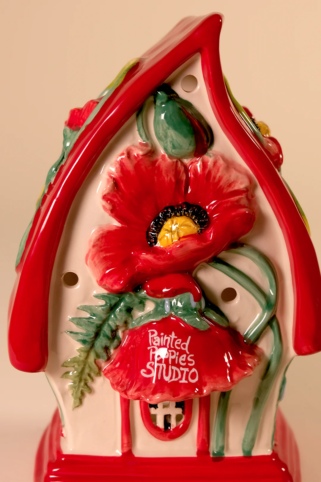 Painted Poppies Studio Candle House - Image 7