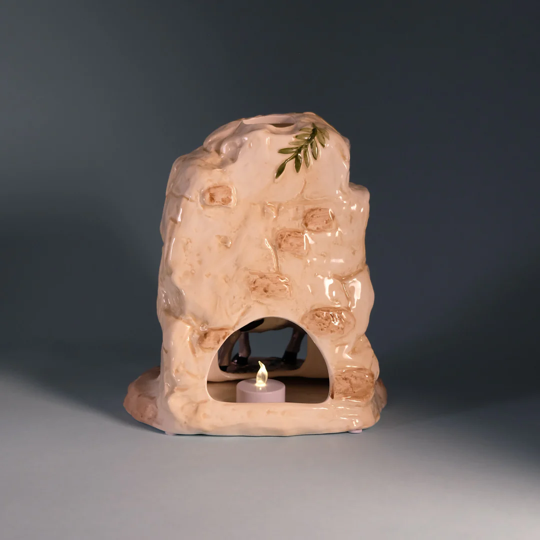 Passion Scene Candle House - Image 3