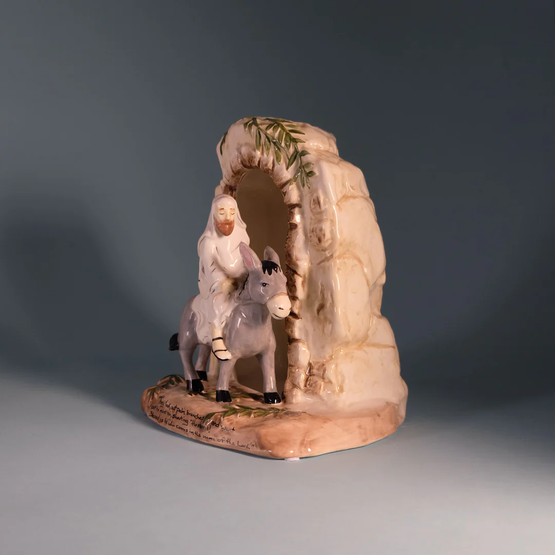 Passion Scene Candle House - Image 4