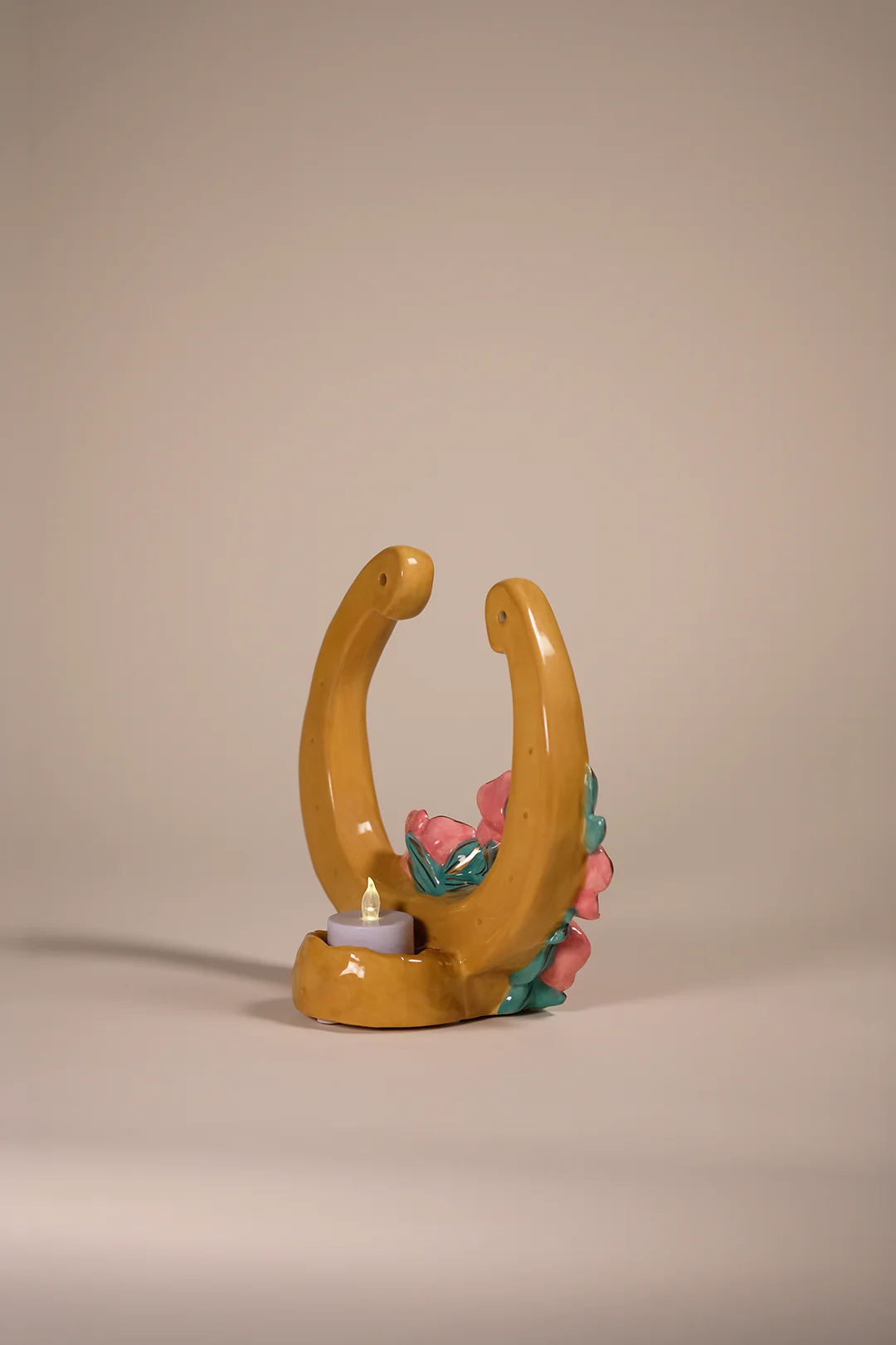 Pink Poppy with Jade Horseshoe Tealight Holder - Image 5