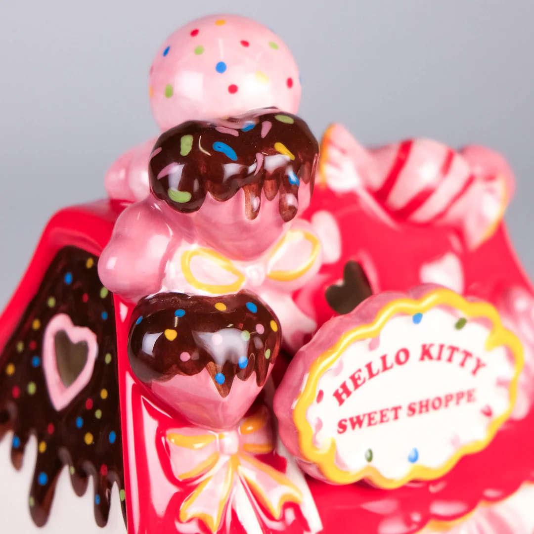 Hello Kitty Sweet Shoppe Candle House - Image 9