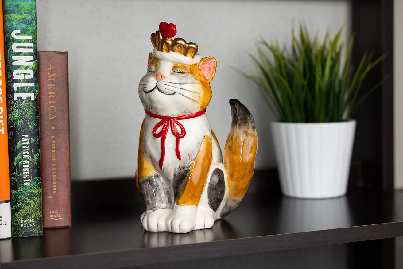 Princess Cat Figurine - Image 6