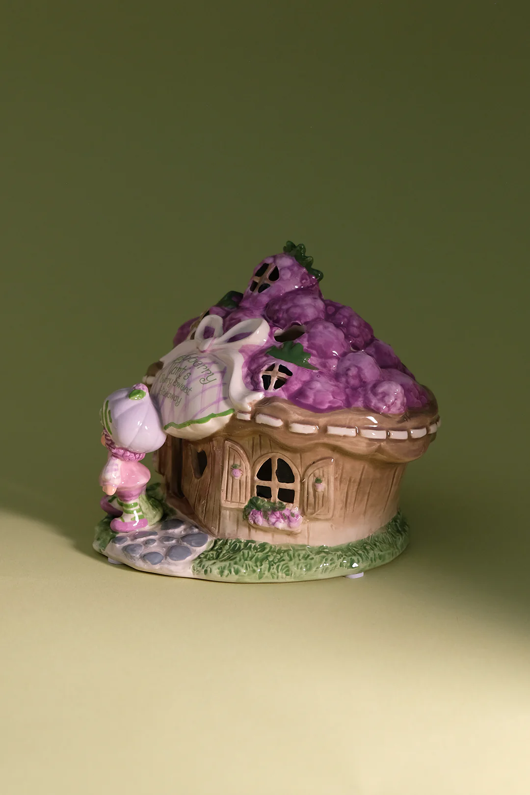 Raspberry Tart's Berry Sweet Hideaway Candle House - Image 2