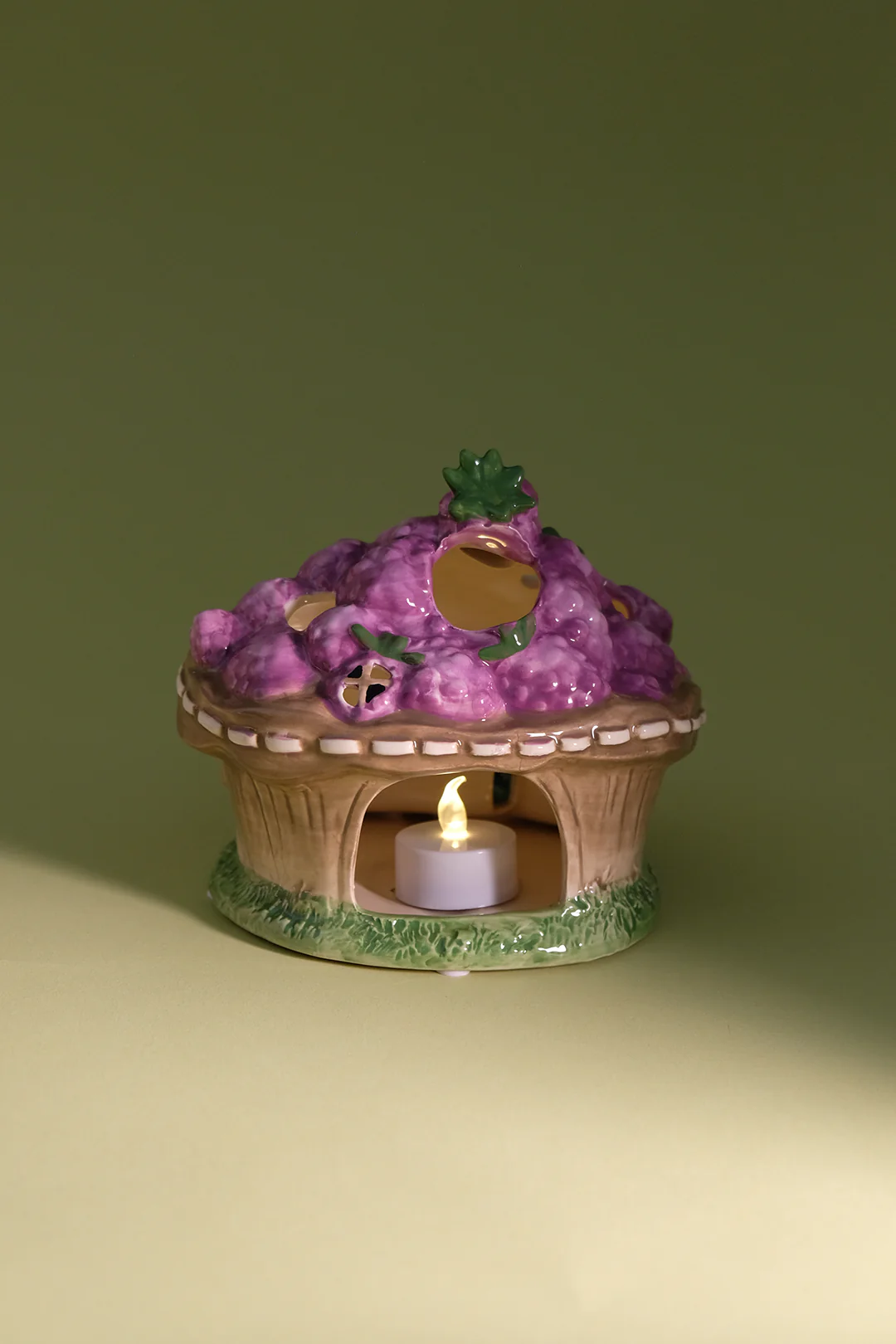 Raspberry Tart's Berry Sweet Hideaway Candle House - Image 3