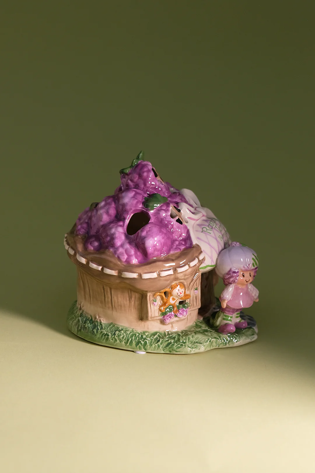 Raspberry Tart's Berry Sweet Hideaway Candle House - Image 4