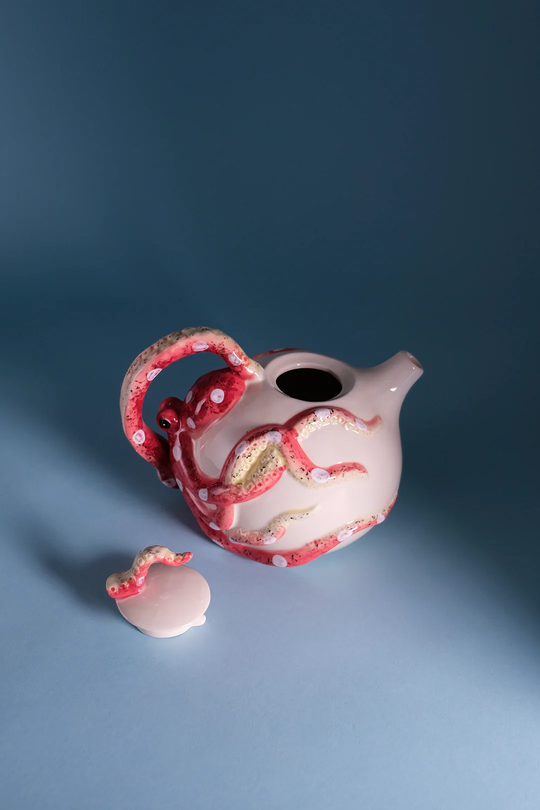 Red Circular Octopus Teapot - Image 5