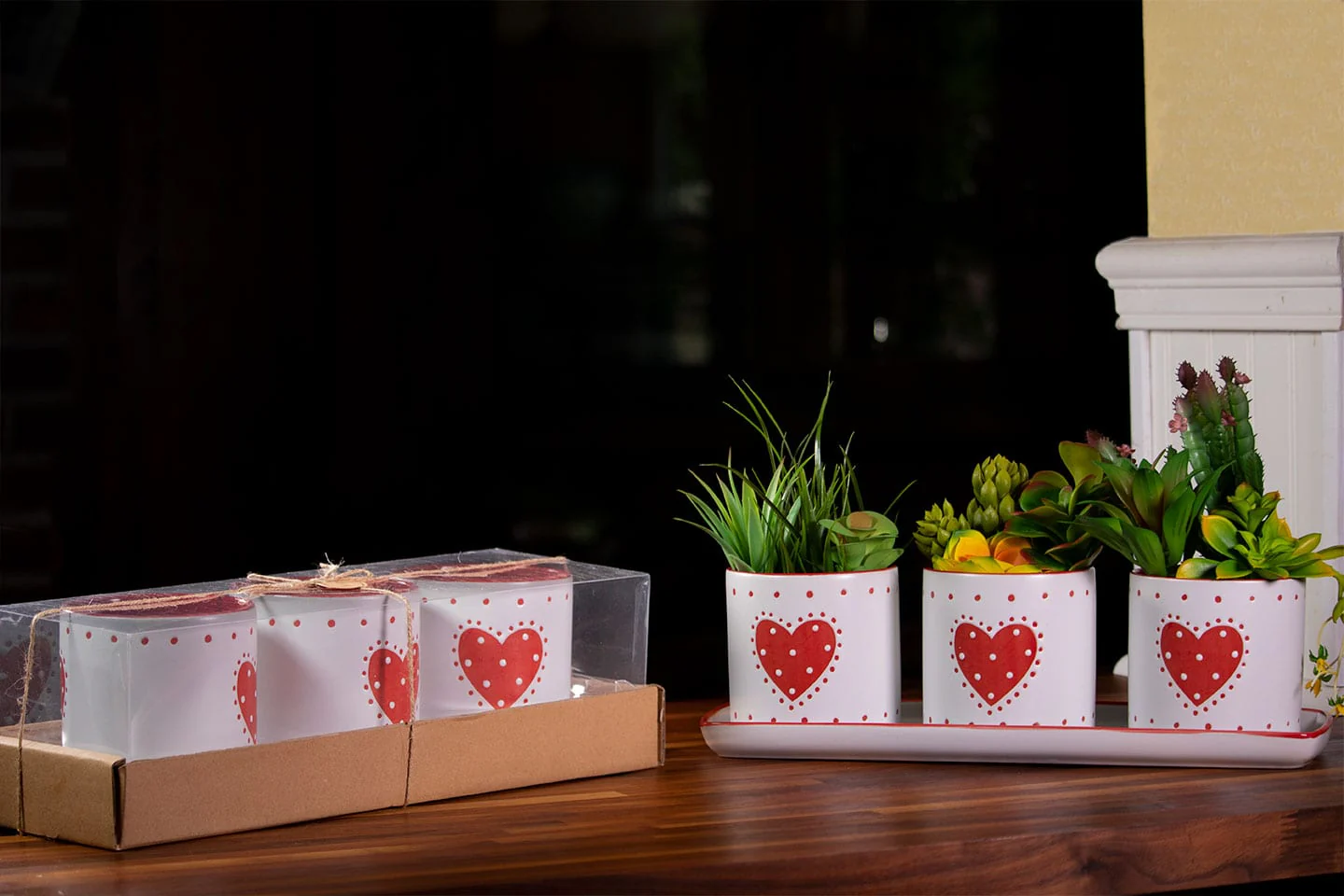 Red Country Heart Set of 4" Planters W/ Tray - Image 3